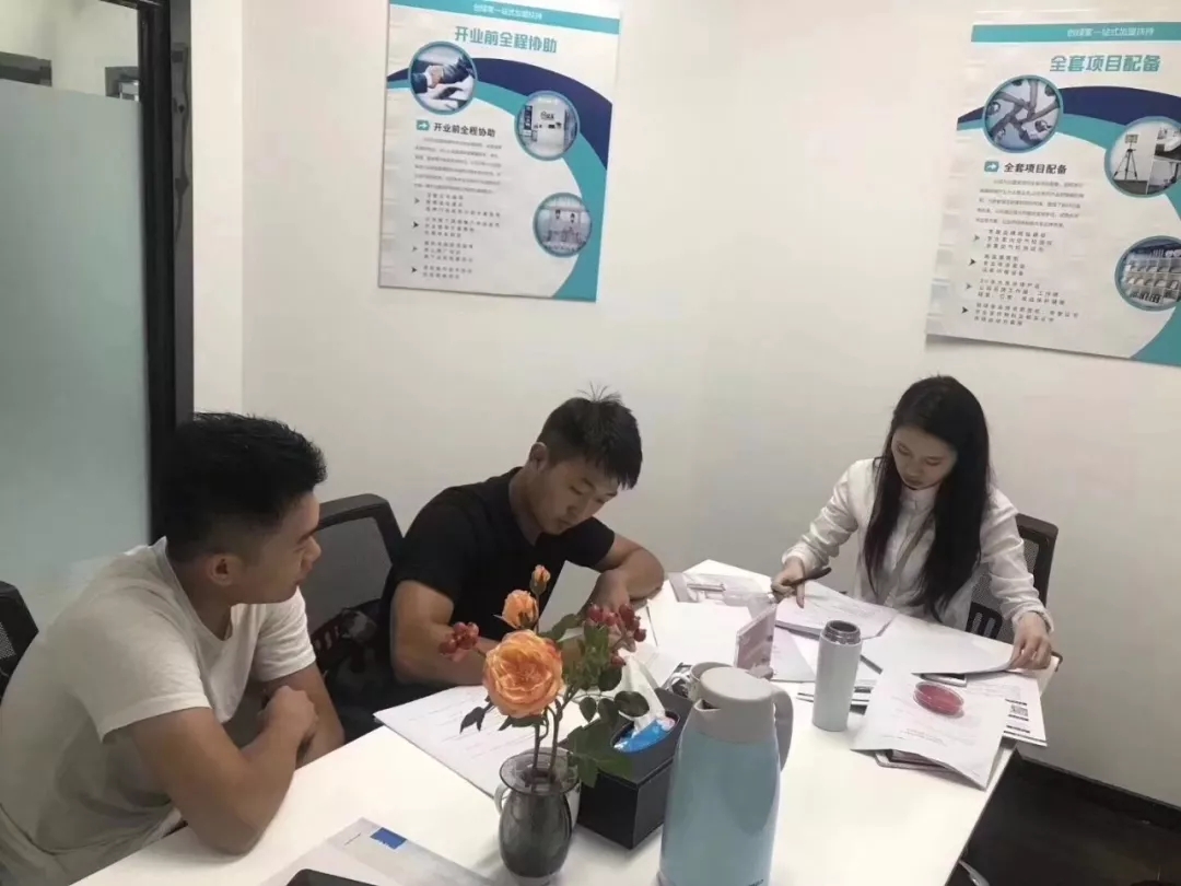 熱烈祝賀徐總簽約創綠家寧波市區級代理！